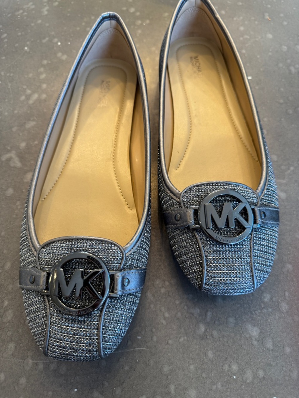 Michael Kors Fulton Flats – Size 10M – Silver – NEW